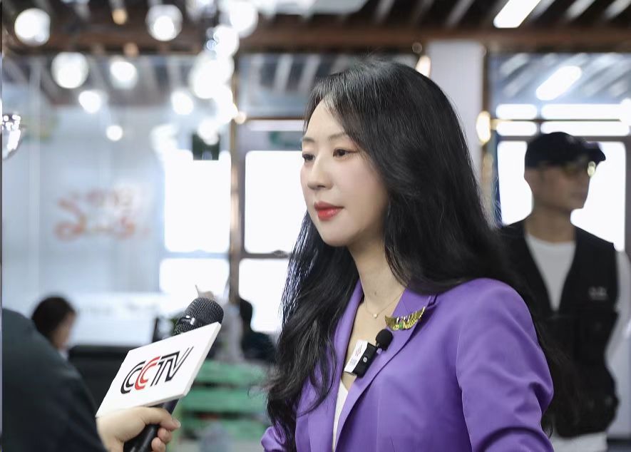 J&P再登央视！CCTV专访创始人简稚云Julia：18年跨境征程，见证中国品牌力量